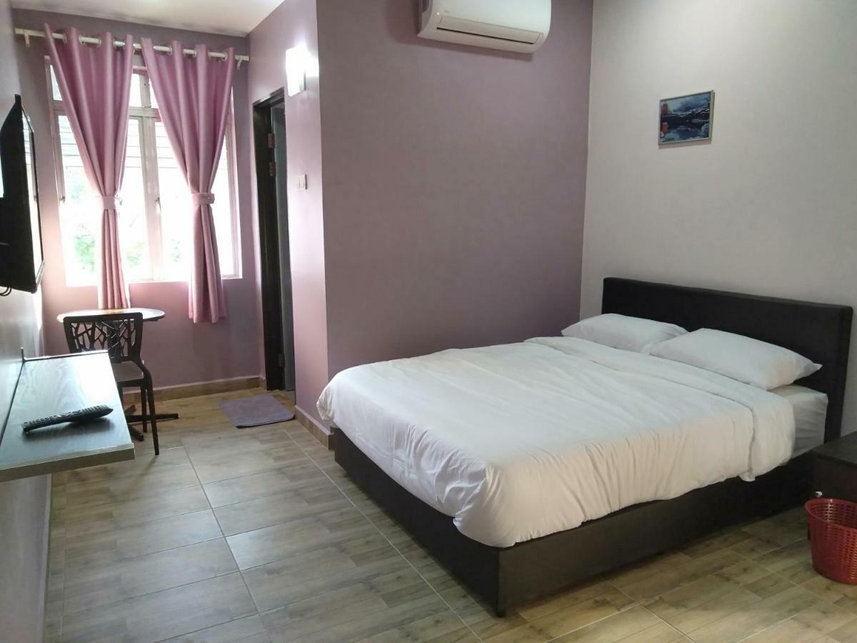 Purple Dream Home Teluk Panglima Garang Zewnętrze zdjęcie
