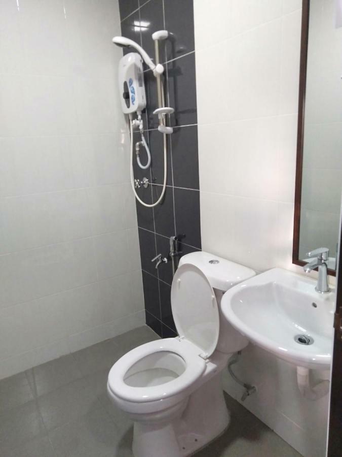Purple Dream Home Teluk Panglima Garang Zewnętrze zdjęcie